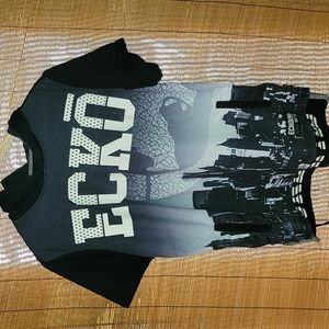 Y2k. Ecko Unlimited.  Hooded t-shirt. Oversized Medium.